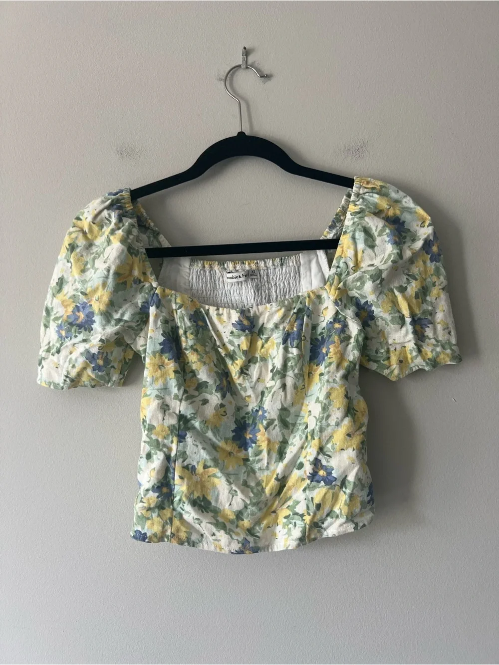 Abercrombie & Fitch Floral Puff Sleeve Crop Top Smocked XS Cottagecore